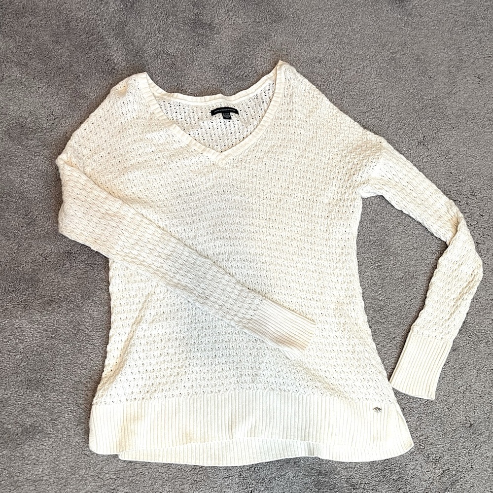 White Knit American Eagle Sweater Size Small